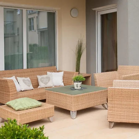 Aramis 4 Apartment